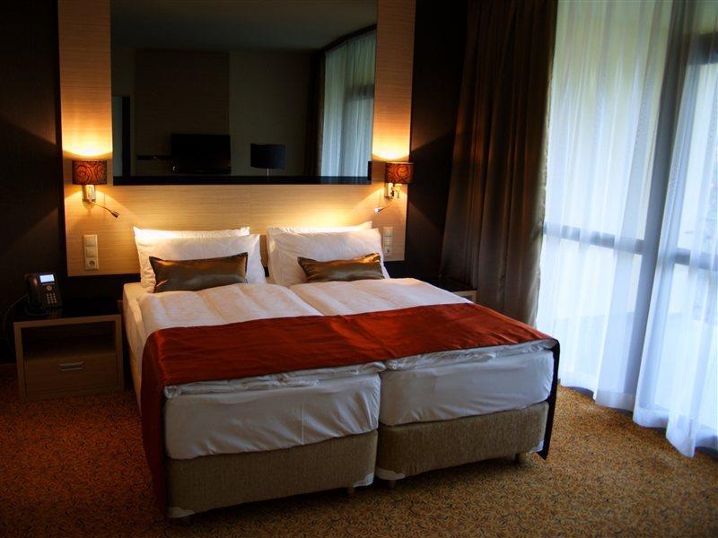 Hotel Azur Premium Siófok Exterior foto