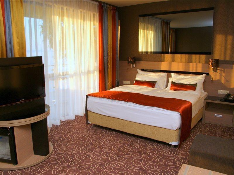 Hotel Azur Premium Siófok Exterior foto